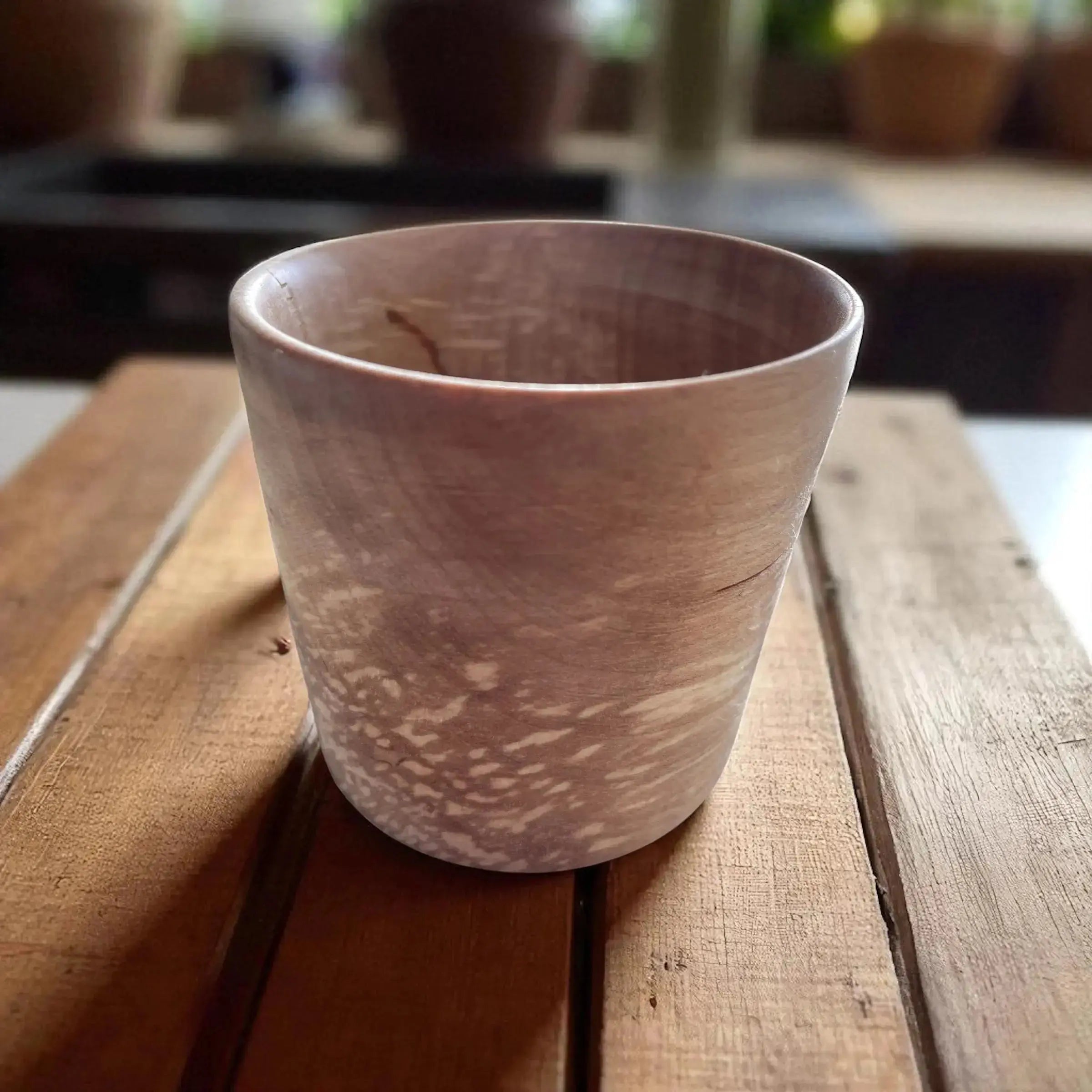 Produkter i tre: 7 fordeler med håndlagde kjøkkenartikler - Epoxy-Crafts