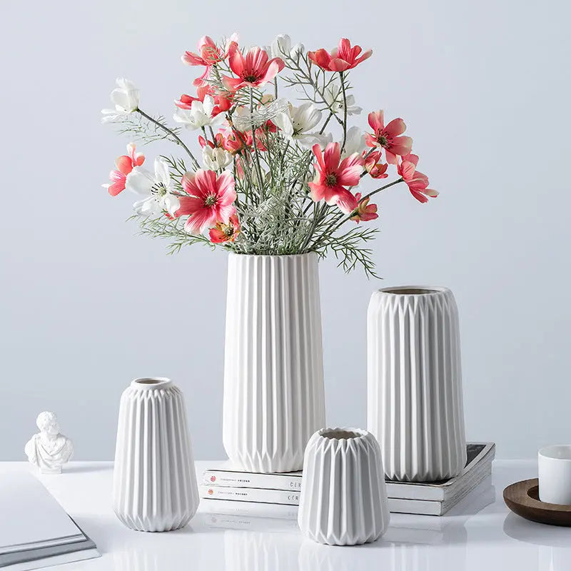 Oppdag elegansen av moderne enkelhet med vår keramikk vase kolleksjon Dropshipman