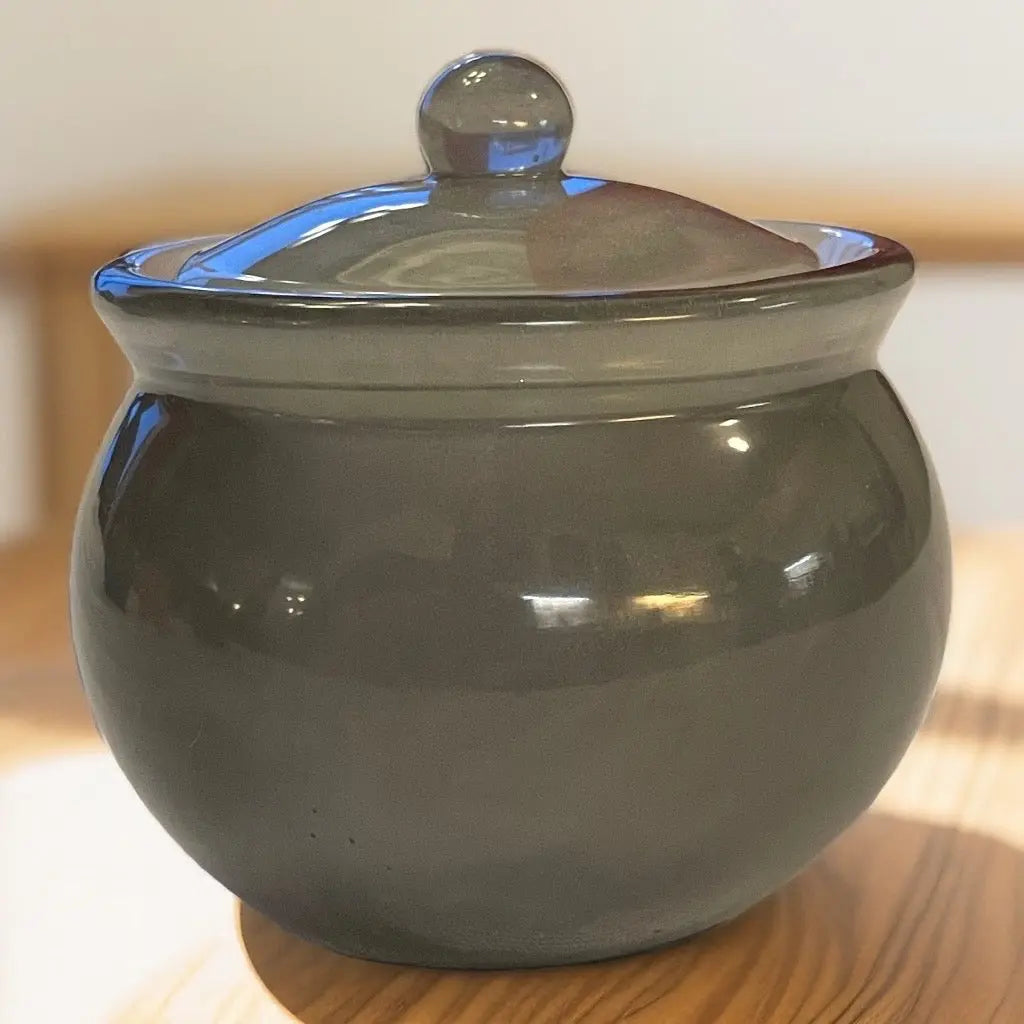 Exquisite Handmade Epoxy Jar with Lid | Elegant Glass-like Storage and Décor Min butikk