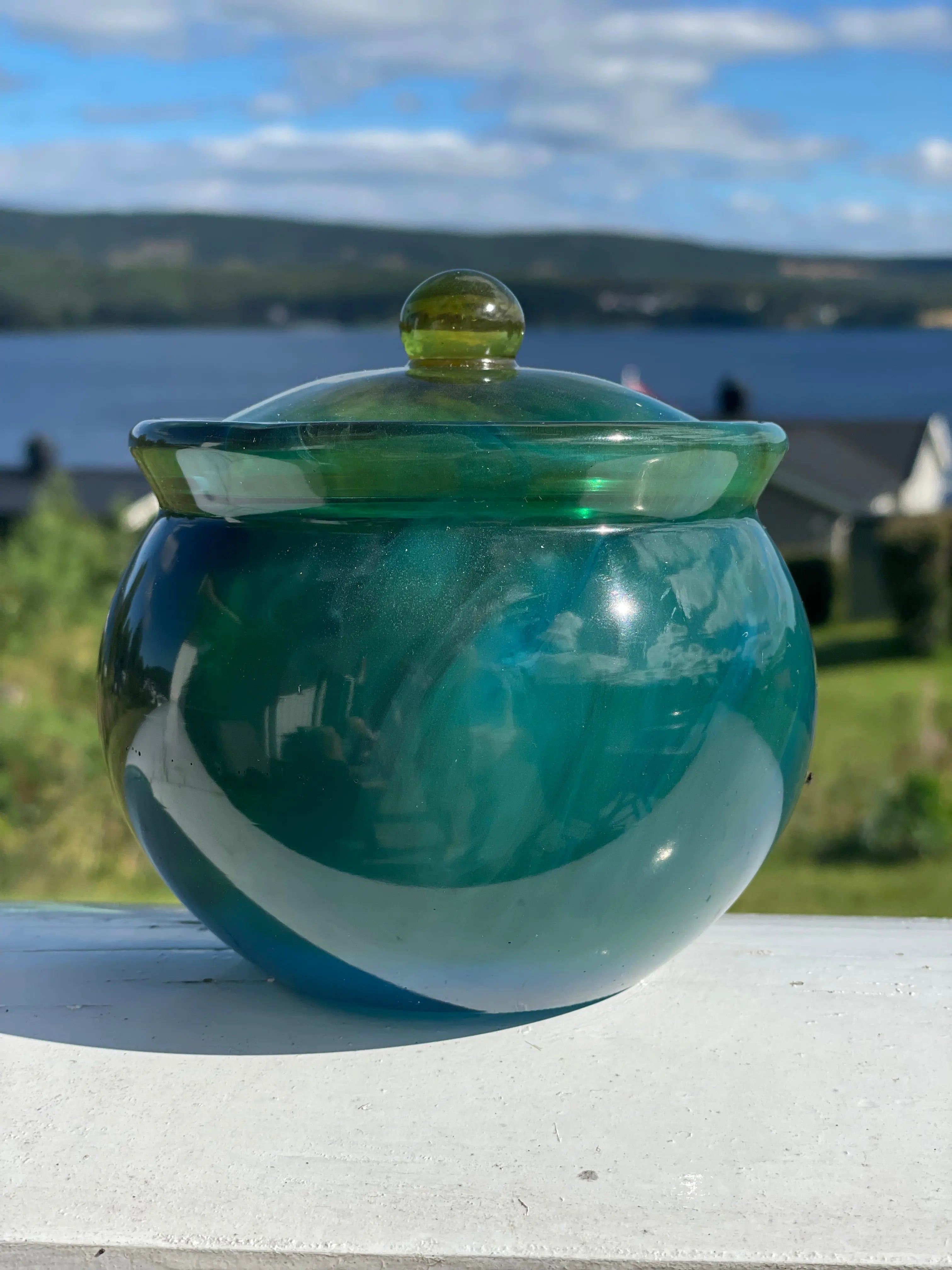 Elegant Handmade Epoxy Jar with Lid Epoxy-Crafts