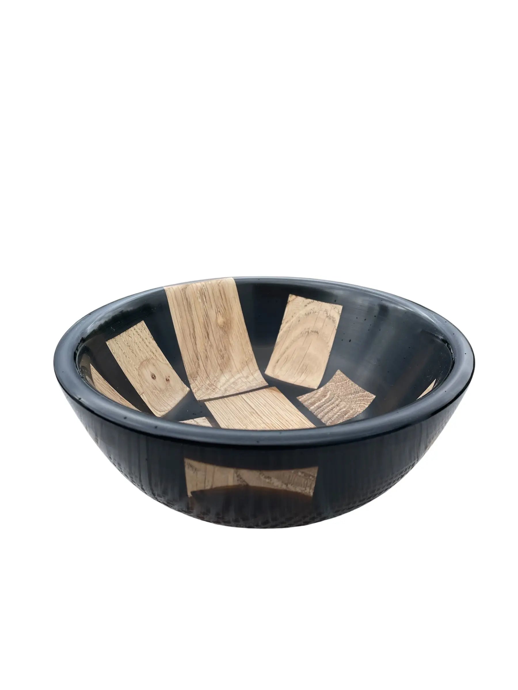 Håndlaget bolle i sort epoxy og eik – Moderne eleganse med naturlig sjel Epoxy-Crafts