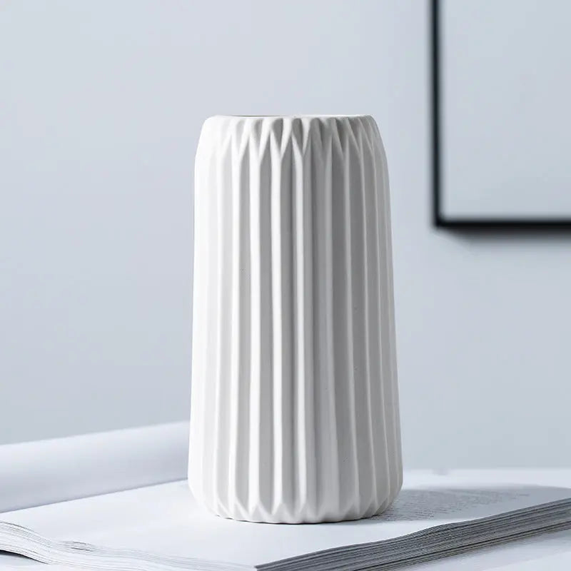 Oppdag elegansen av moderne enkelhet med vår keramikk vase kolleksjon Dropshipman